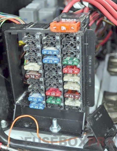 mercedes benz vito w638 passenger fuse