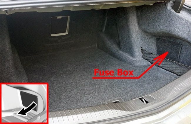 the location of the fuses in the trunk: cadillac ct6 (2016-2019..)