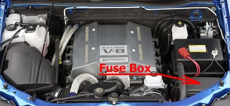 the location of the fuses in the engine compartment: chevrolet colorado (2004-2012)