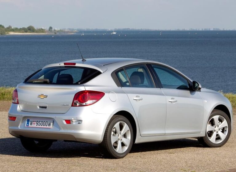 chevrolet cruze hatchback 2012 2015
