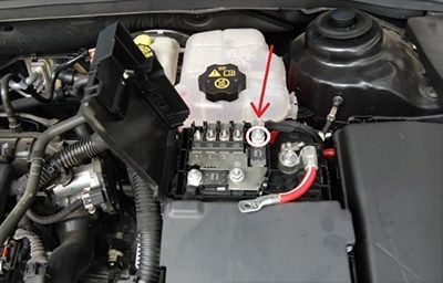 engine pre-fuse box: chevrolet orlando