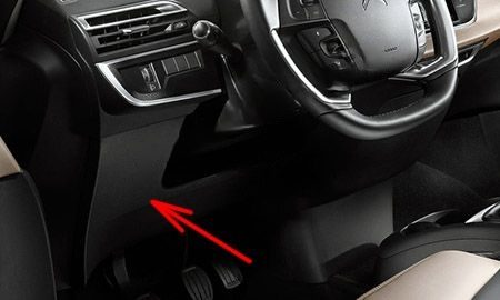 the location of the fuses in the passenger compartment (lhd): citroen c4 picasso ii (2013-2018)