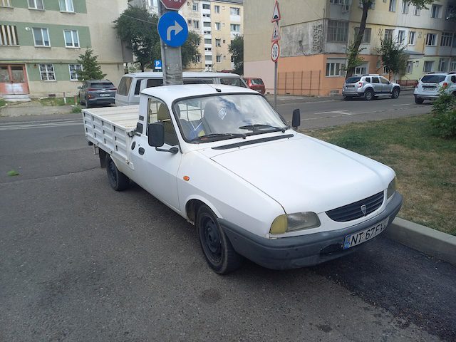 dacia 1305 fuse box and relay diagrams
