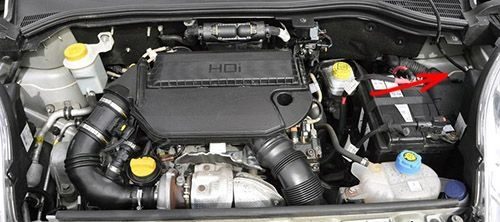 the location of the fuses in the engine compartment: citroen nemo (2008-2015)